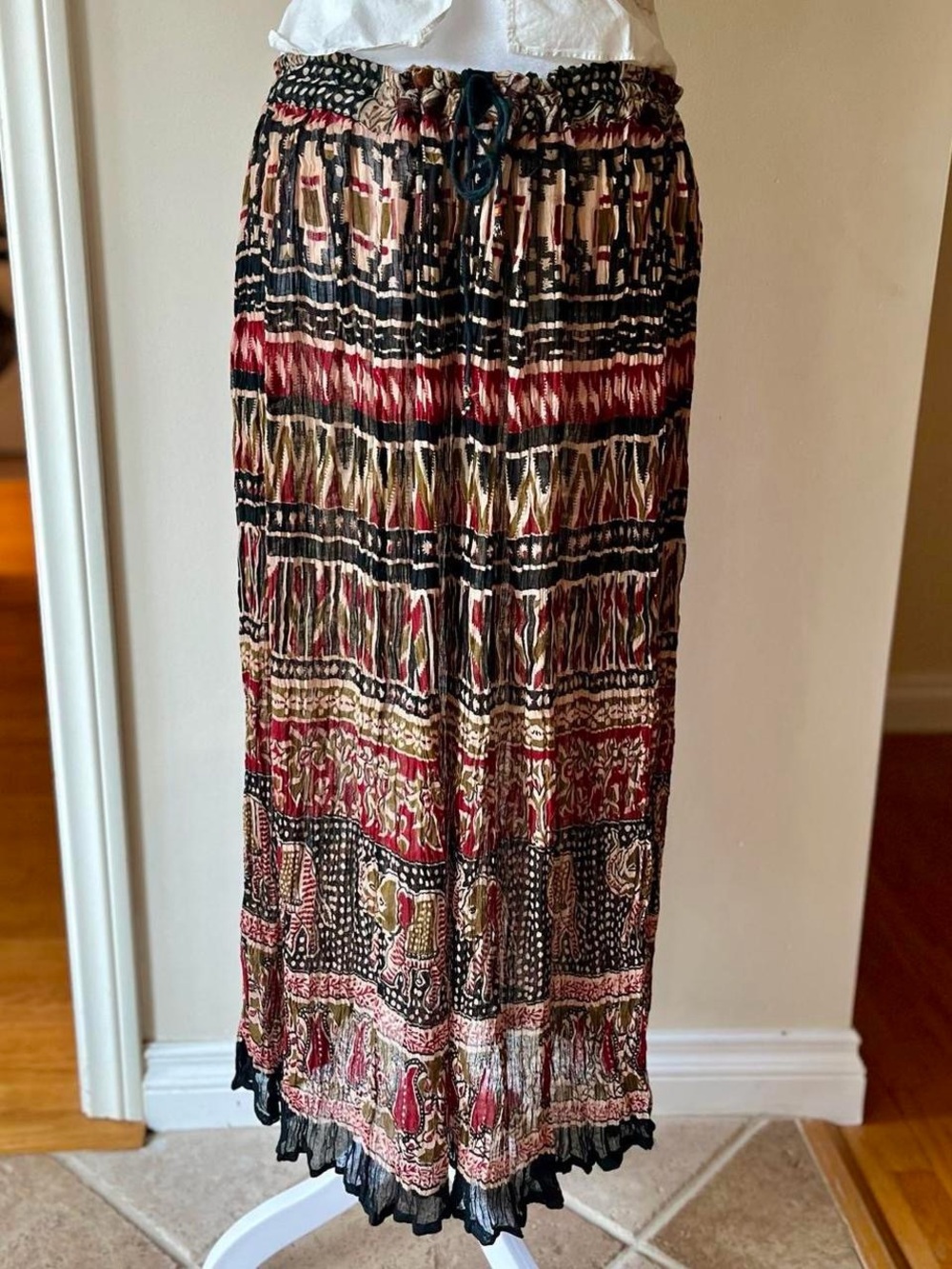 RARE 70s vintage Indian gauze cotton paisley elephant boho maxi skirt hippie 60s